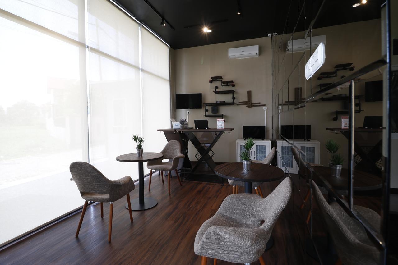 מדאן Reddoorz Plus Near Universitas Sumatera Utara מראה חיצוני תמונה