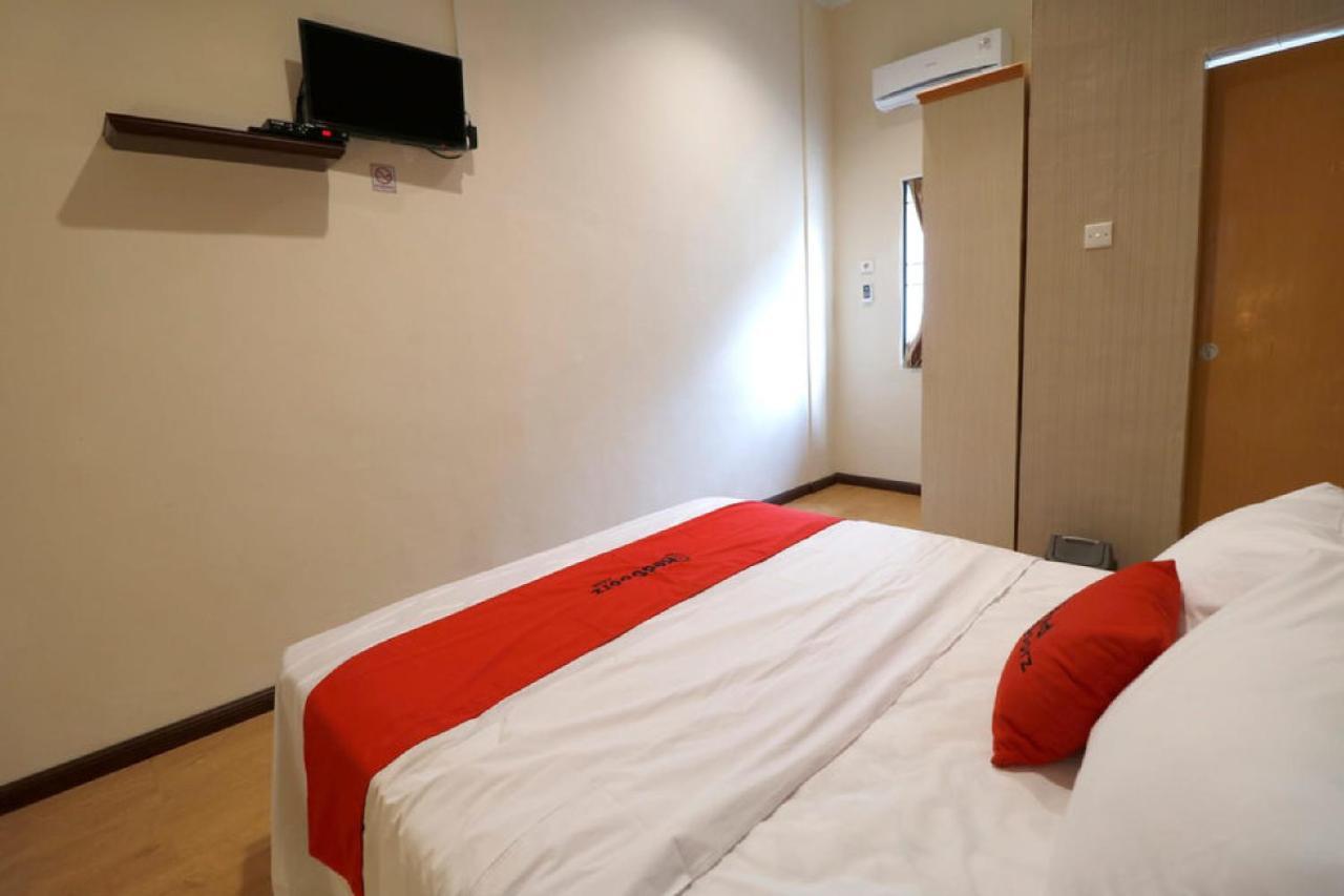 מדאן Reddoorz Plus Near Universitas Sumatera Utara מראה חיצוני תמונה